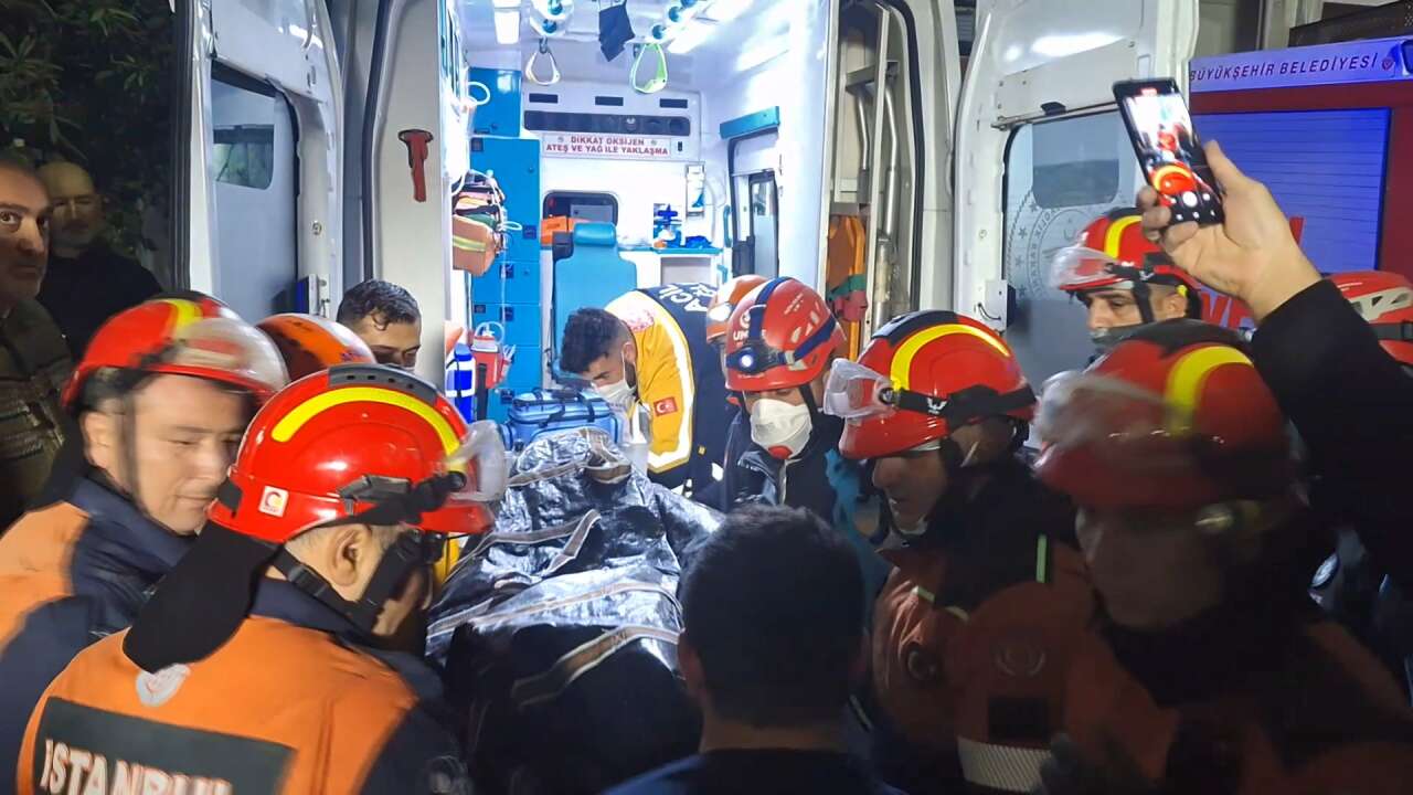 Enkaz altındaki son kişi çıkarıldı! Ölü sayısı 5’e yükseldi 13